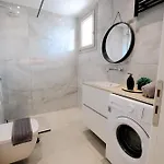 Olympian Apartment *